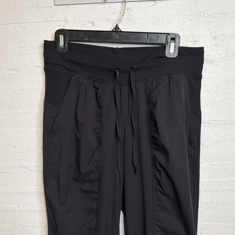 Lululemon Dance Studio Mid-Rise Jogger Black 8 Sportif Streetwear Balletcore EUC - Picture 3 of 6